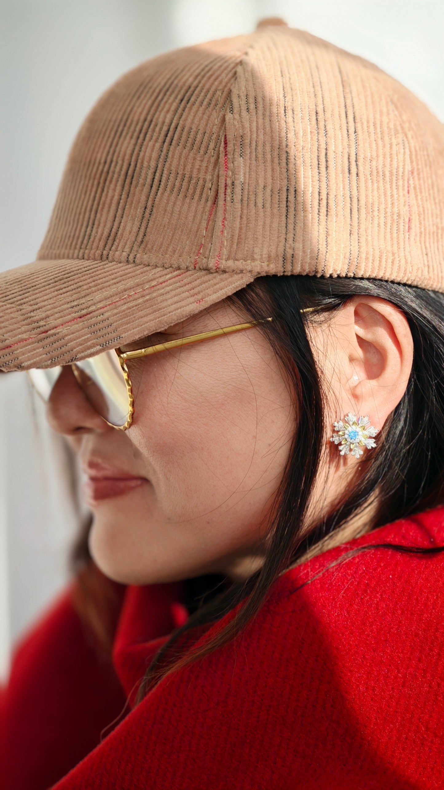 Snowflake Two-Tone Stud Earrings: Icy Sparkle with Delicate Charm