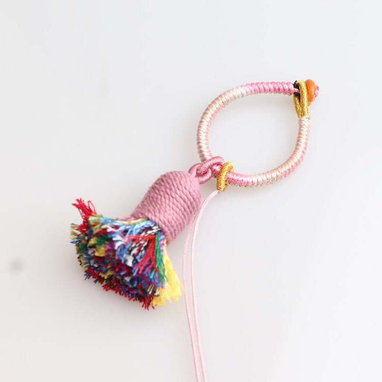 Song Jin Hulu and Endless Knot Keychain