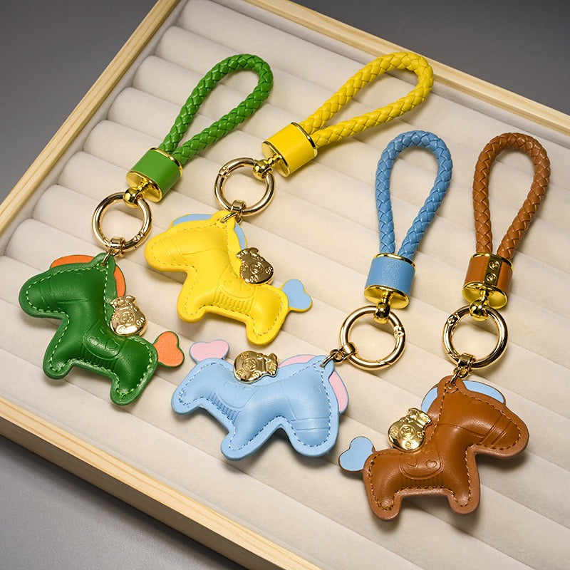 The horse bag charm