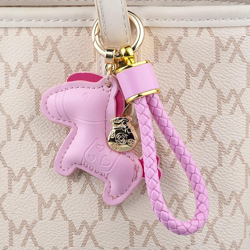 The horse bag charm