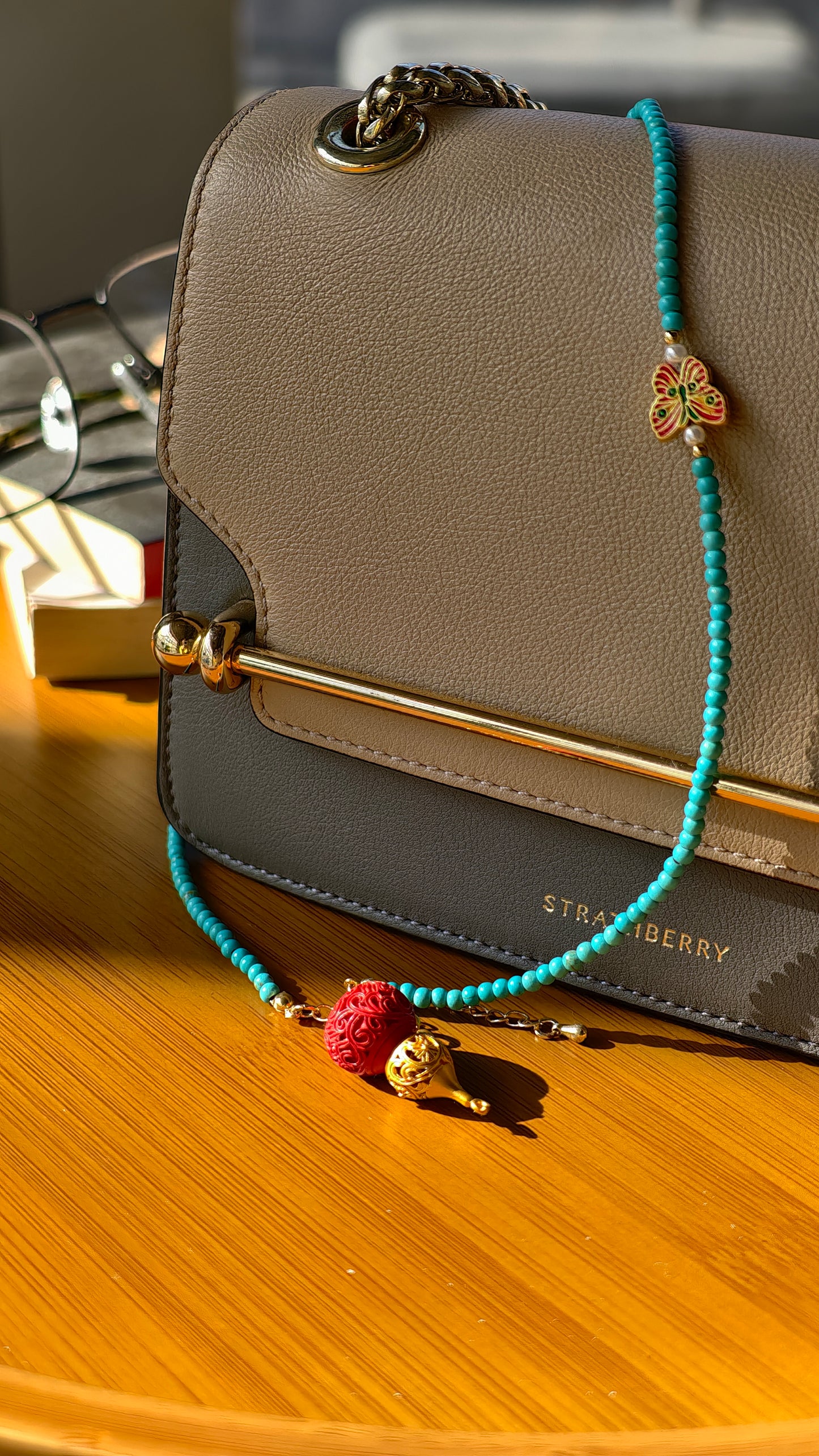 Turquoise and Cinnabar Hulu necklace