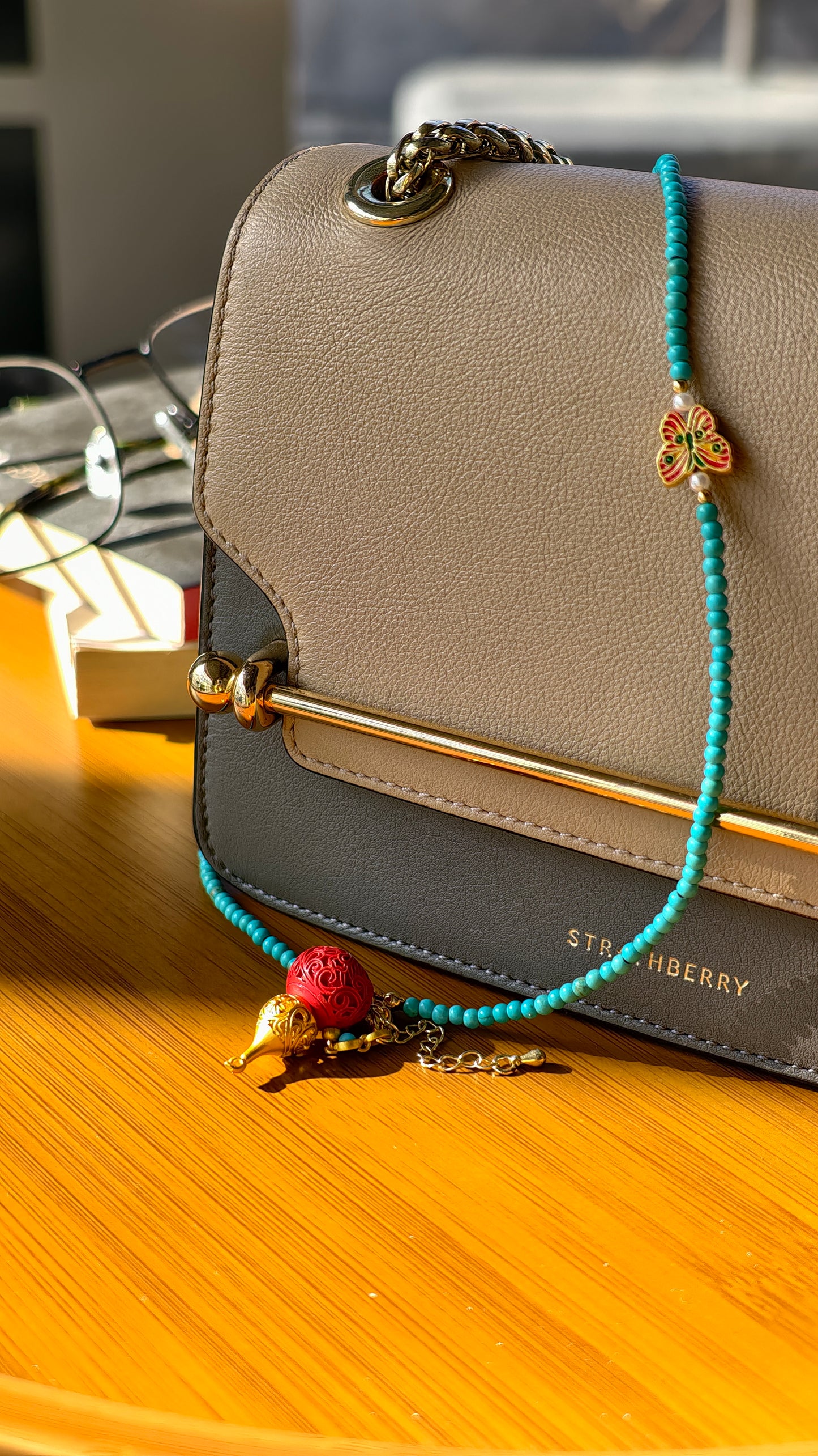 Turquoise and Cinnabar Hulu necklace