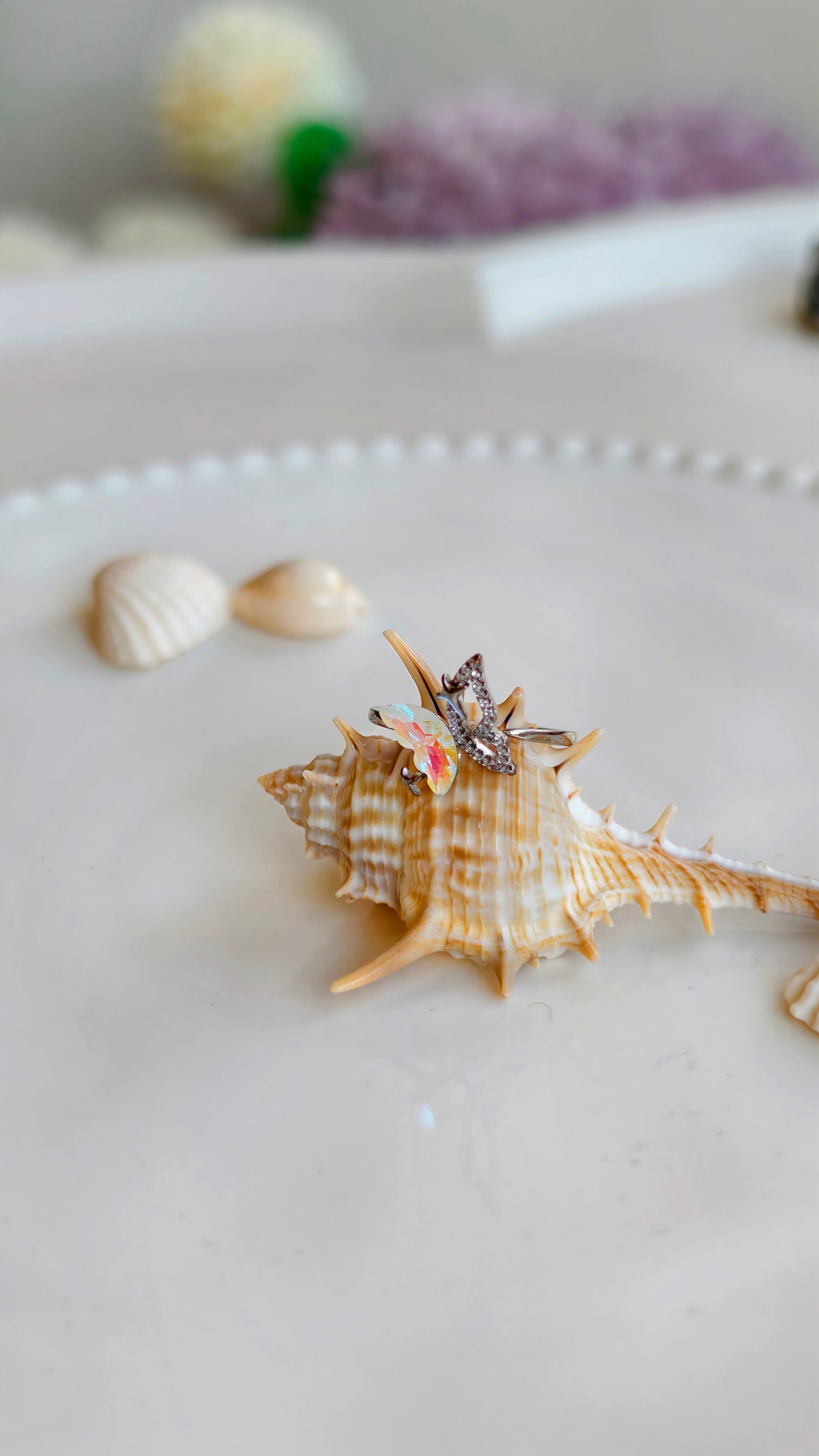 Butterfly Statement Ring: Iridescent Wings & Delicate Sparkle