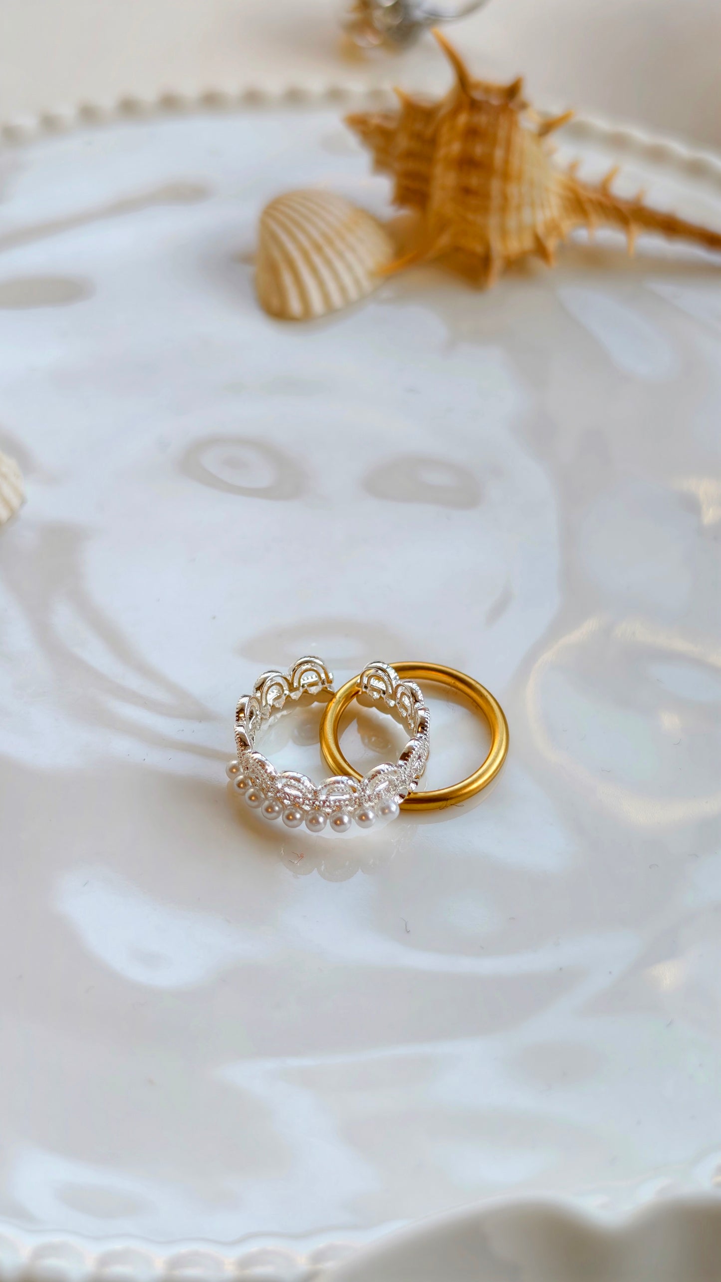 Lace & Pearl Silver Ring Set: Romantic Softness Meets Sleek Elegance