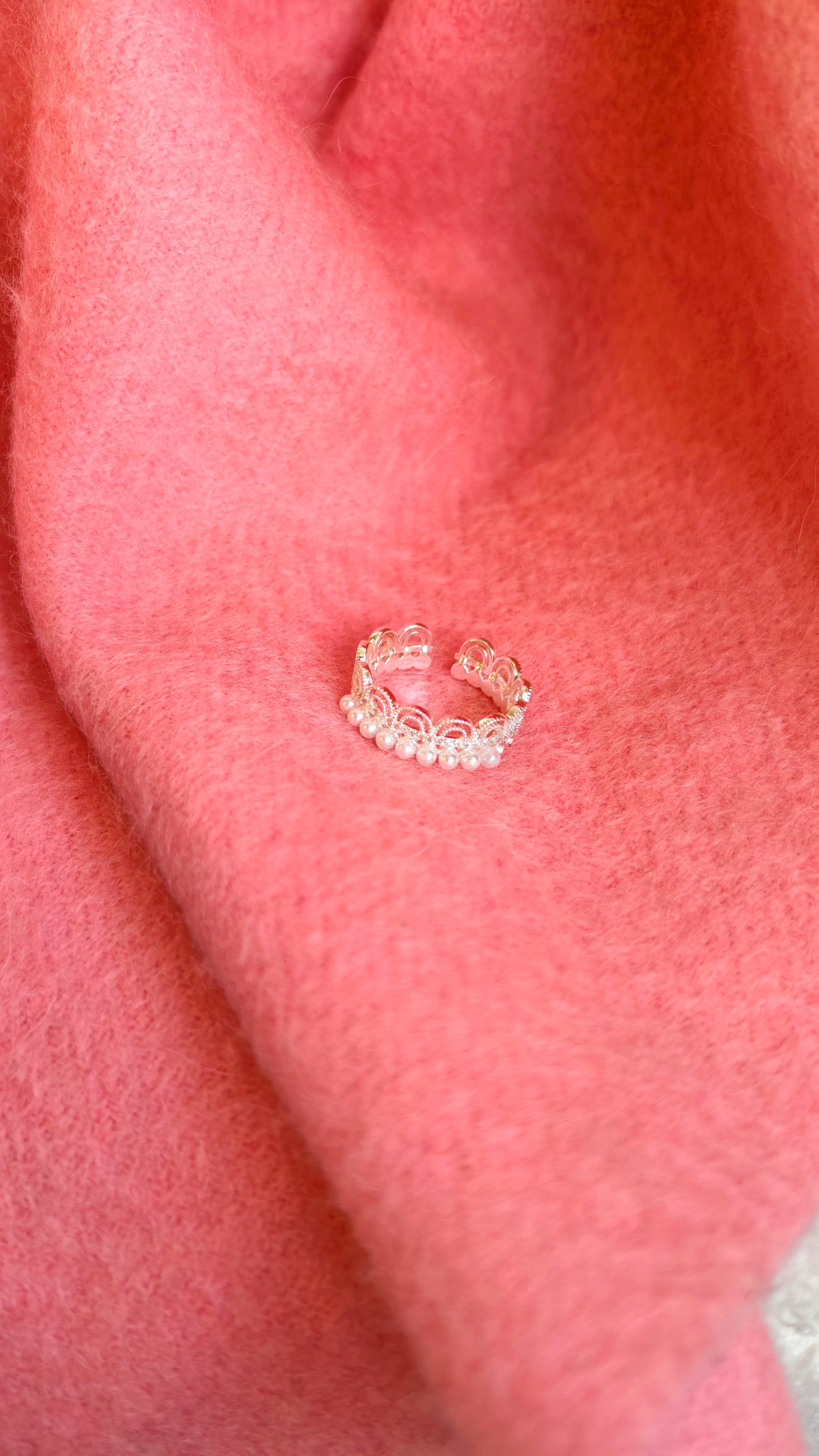Lace & Pearl Silver Ring Set: Romantic Softness Meets Sleek Elegance