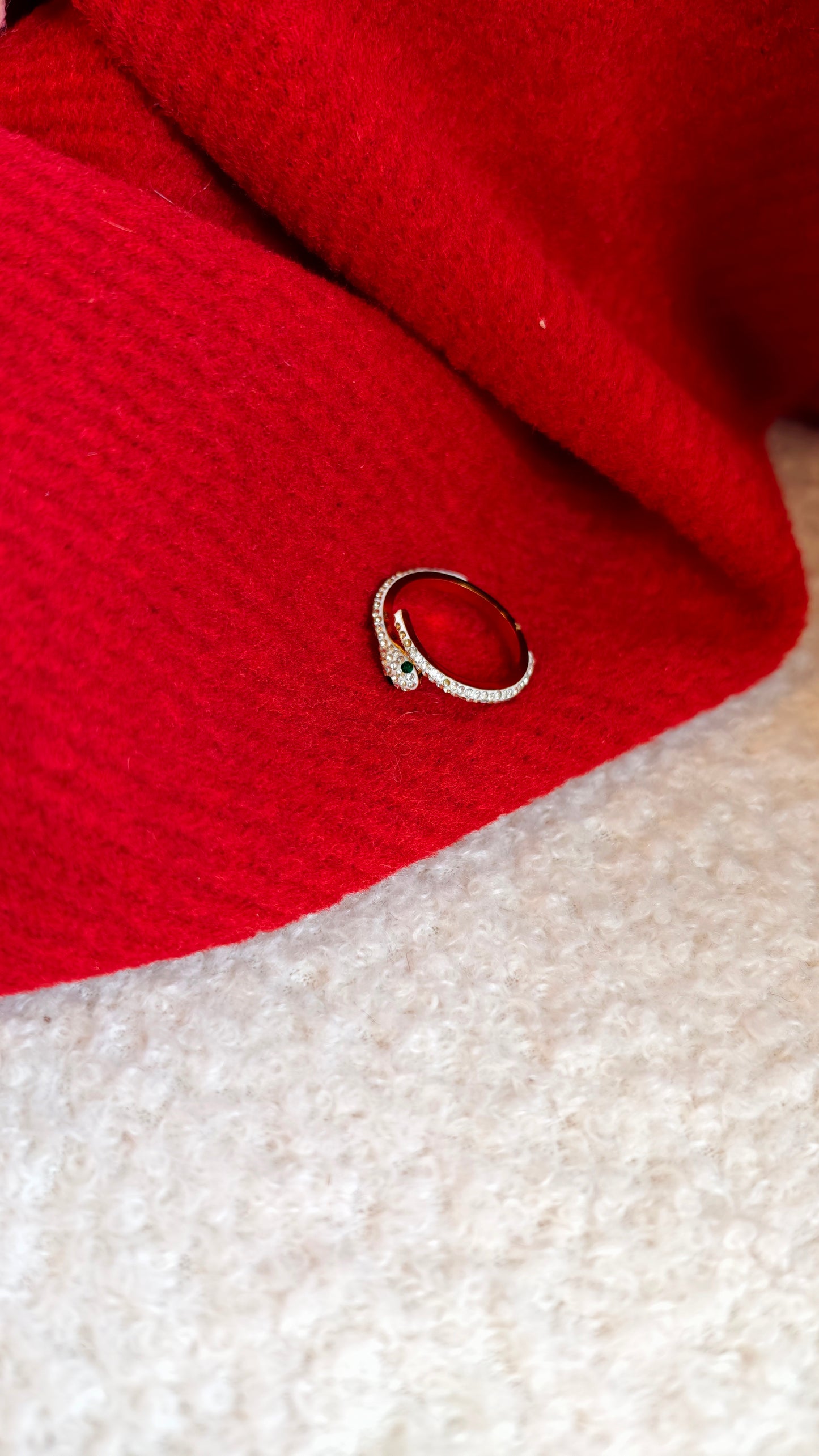 Snake & Minimalist Gold Ring Set: Edgy Charm Meets Sleek Elegance