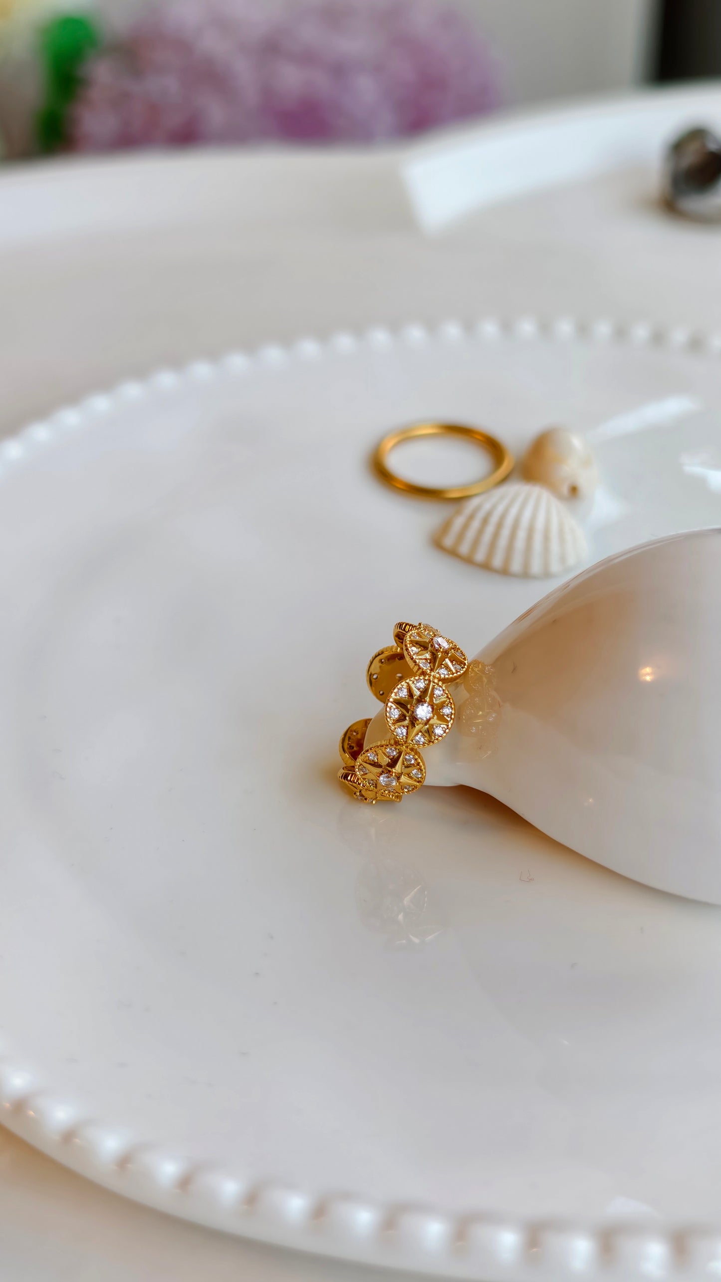 Sun-Patterned Gold Band Ring: Radiant Sparkle with Warm Charm